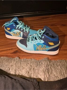 Air Jordan 1 mid